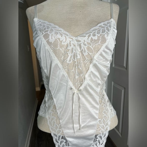 Vintage 80’s white Lace Teddy lingerie - Picture 2 of 9